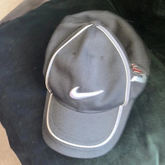 Nike one baseball  Hat - Picture 4 of 8